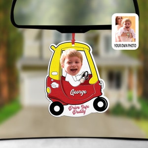 Ambientador personalizado con forma de coche rojo o rosa / Ambientador con foto personalizada / Variedad de fragancias NUEVO 5 ml en botella / Regalo para amantes de los coches Red Car