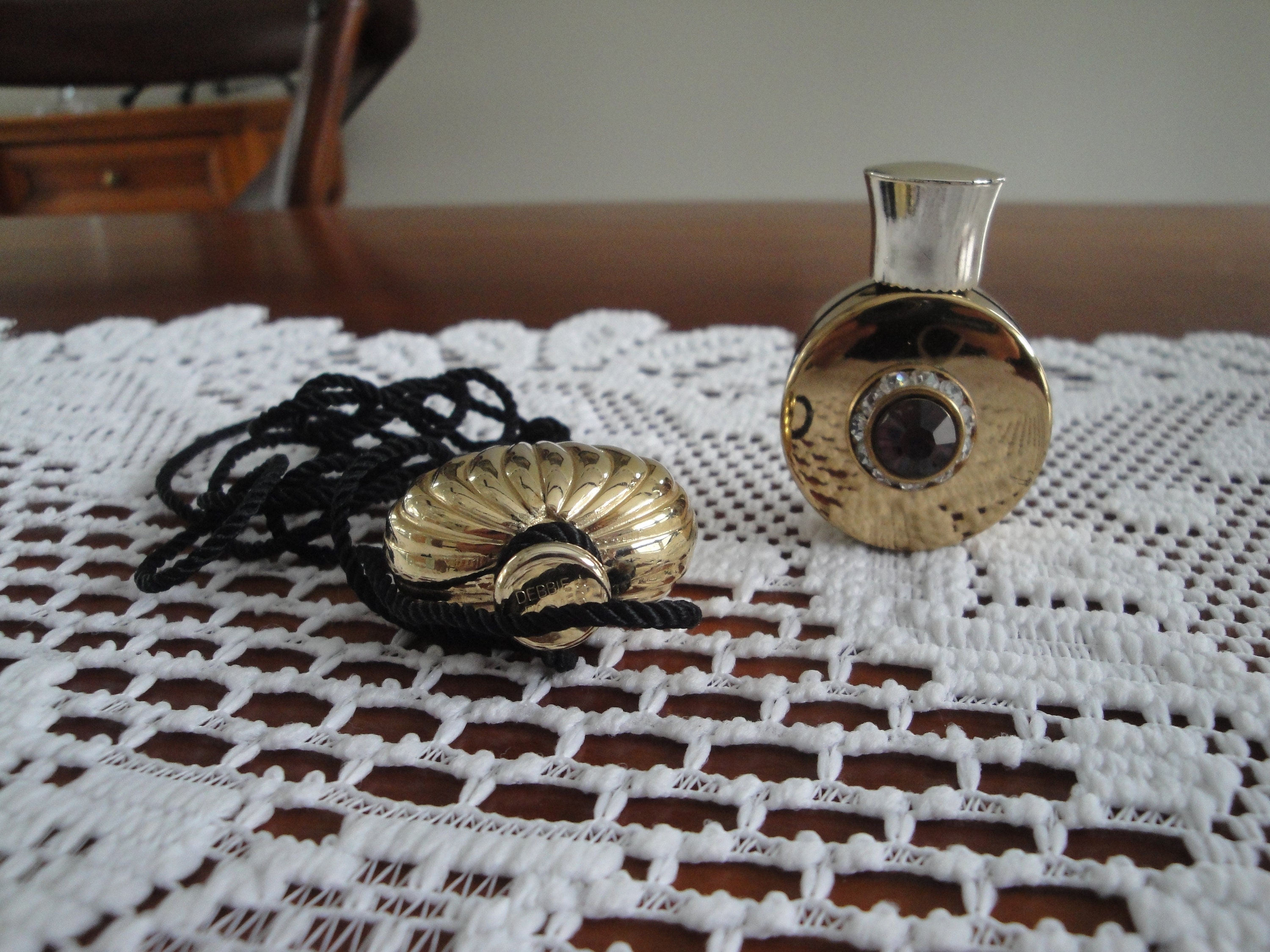 Gold Debbie J. Palmer Perfume Bottle Necklace Silky Black -  Finland