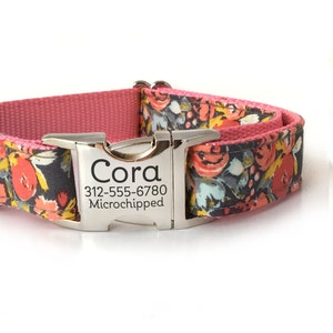 Collare per cani personalizzato con motivo floreale rosa corallo e fibbia incisa al laser - Collare per cani femmina con fibbia identificativa - Collare per cani femmina - Collare per cani con nome