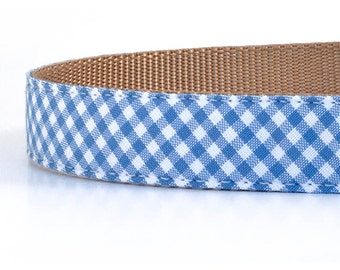 Blauwe gingham-halsband: klassieke geruite geruite stof