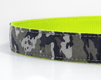 Camo Dog Collar: Heavy-Duty Nylon Webbing, Military Style