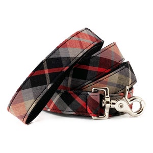 Red and Black Plaid Dog Leash - Classic Tartan - Plaid Dog Lead - Custom Leash - 4ft and 5ft Lengths