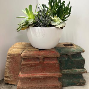 Wood Vintage Architectural Salvage Remnant Piece Ideal As Home Decor, 17&quot; x 5 1/2&quot; x 8&quot;