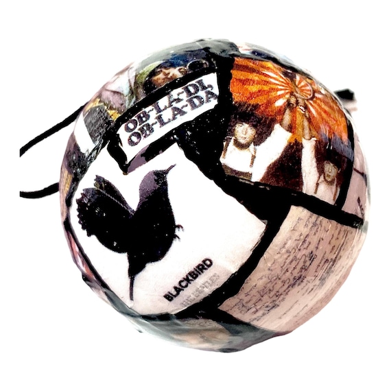 ビートルズ　オーナメント ビートルズのホワイトアルバムのクリスマスオーナメント：手作りの