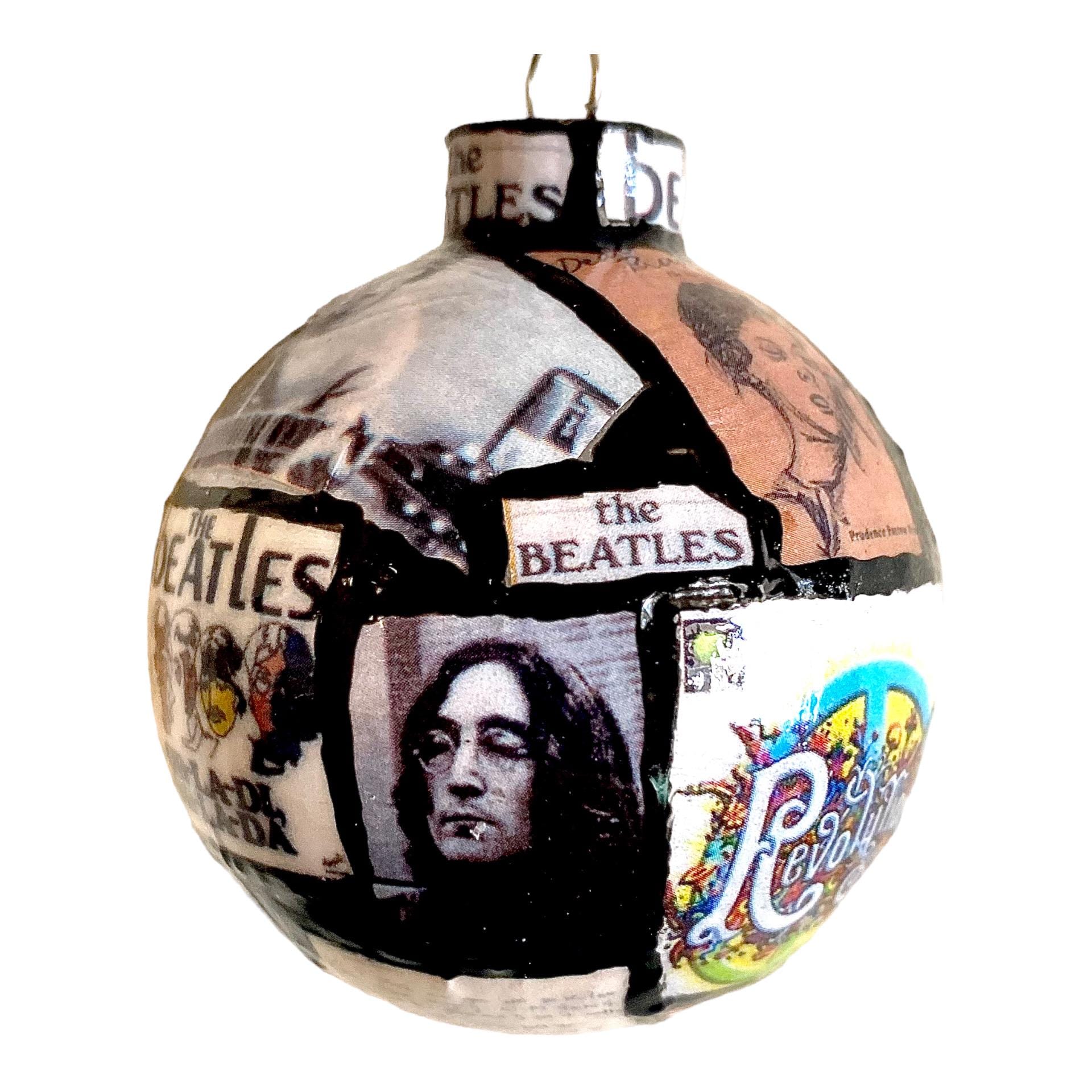 ビートルズのホワイトアルバムのクリスマスオーナメント：手作りの