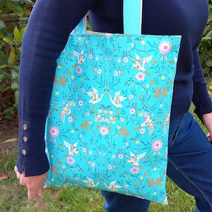 Reversible Tote Bag PDF Pattern -  Suitable for All Skill Levels.