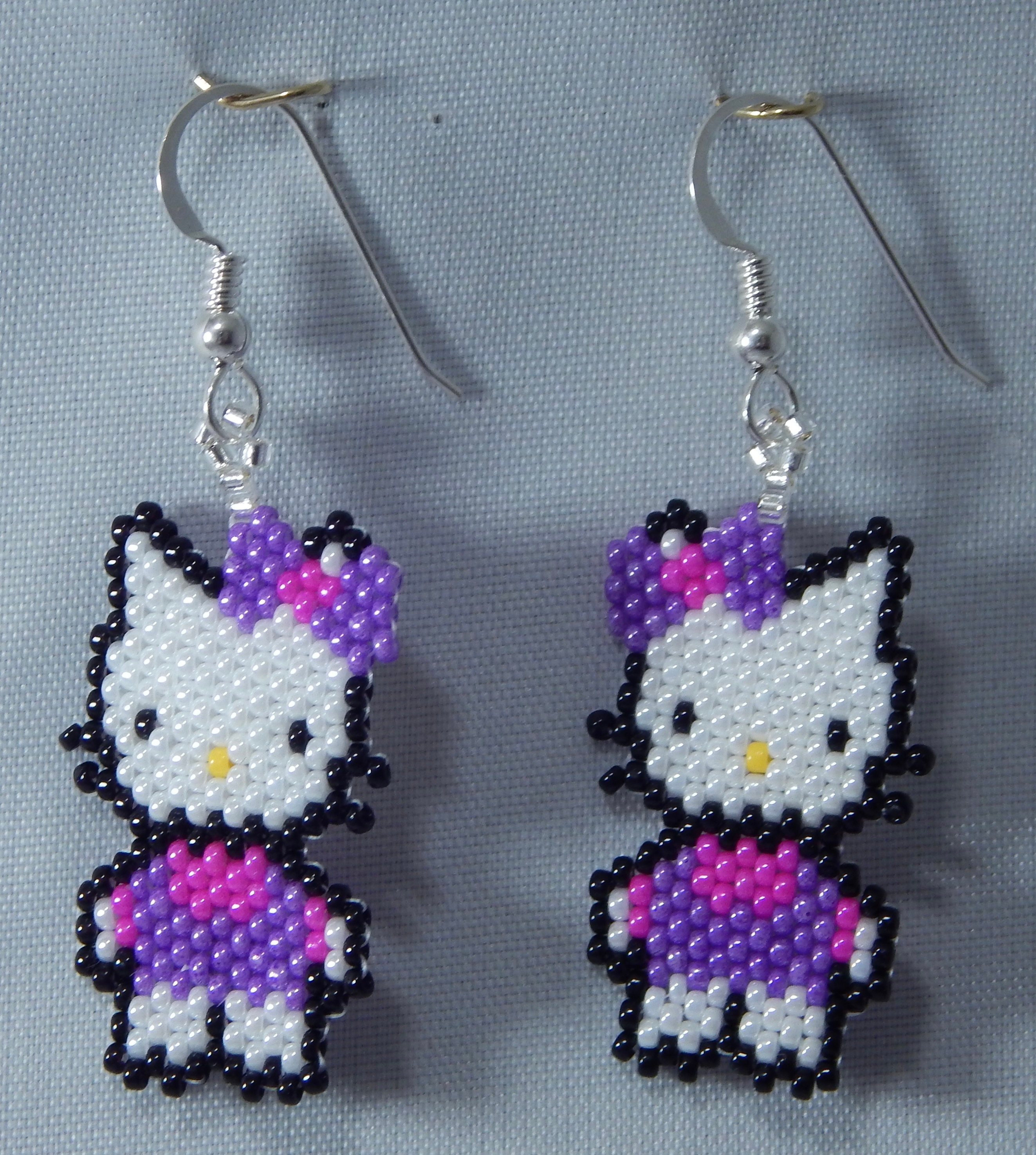 アクセサリーその他 Kitty Earrings Amazon.com: Sanrio Hello Kitty Womens Hoop Earrings - Cubic