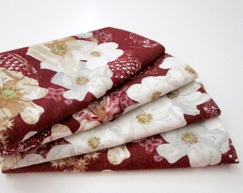 Dinner Dark Red Maroon Cranberry White Gold Beige Flowers Floral Set of 4 Cloth Napkins Everyday Wedding Table