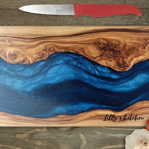 Personalised Glass Cutting Board Blue Ocean Epoxy Resin Art Print,  Serving Tray, Kitchen Decor, Wedding Gift, New home gifts, custom border