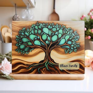 Personalized Tree of Life Glass  Board, Personalized Cutting Board, Wedding Gift, Beautiful Resin Epoxy  Print on Glass, Green Tree of Life