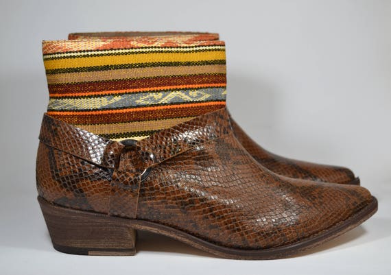 Sale30% off..LEATHER ETHNIC BOOTS 