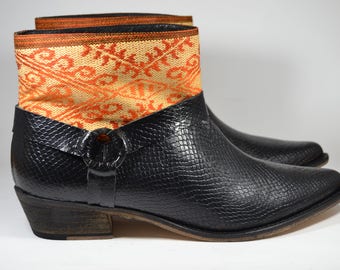 LEATHER ETHNIC BOOTS, Size 41, Black snake Boots, Ethnic Boots, Spanish Boots