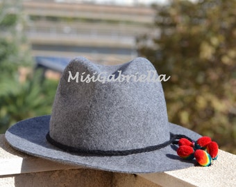 WINTERHOED, POMPON Hoed, Volkshoed, Grijze Hoed, Etnische Hoed, Wolhoed