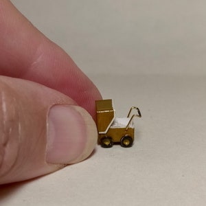 Mini stroller 6 mm  with baby. 1:12 scale
