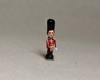 English Royal Guard soldier 1: 12. 11 mm