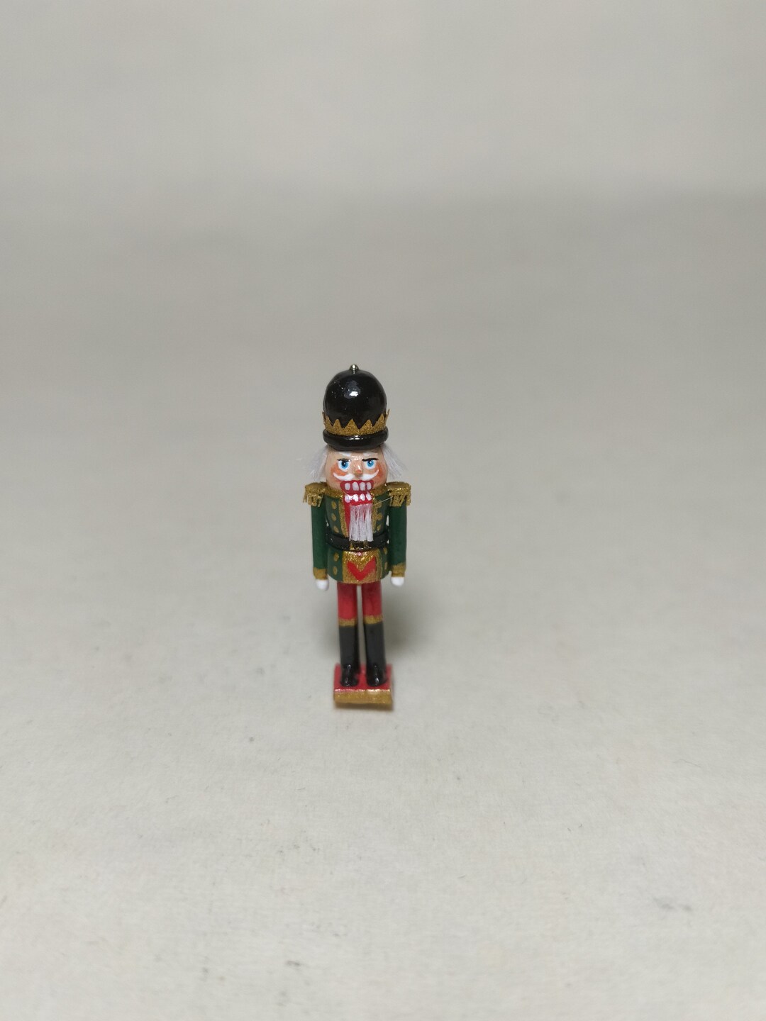 Miniatura Nutcracker .with Its Own Cardboard . Scale 112 .2530 Mm