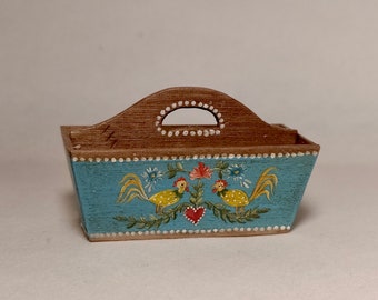 Miniature paint wodden basket scale 1:12. Making handmade and painted by hand.