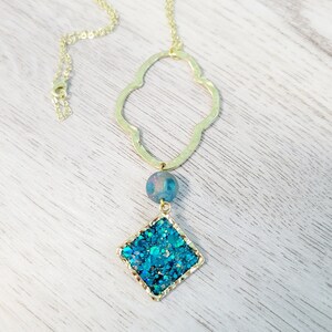 Turquoise Glitter Necklace
