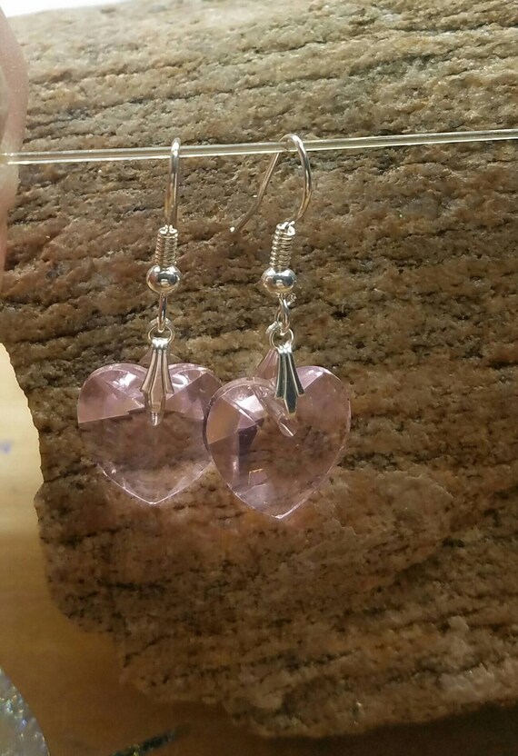 YG PINK HEART EARRINGS main image 1