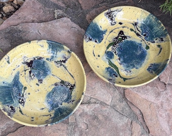 Gul och blå tie dye keramikskål set om 2, handgjord pastatallrik, salladsskålar, unik porslin