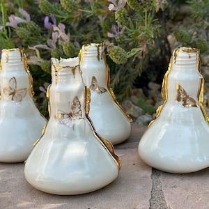 White Bud Vase, White and Gold Bud Vase with Butterfly, Ceramic Single Flower Vase, Gift for Mom Unique Home Decor, Plant Lover Gift