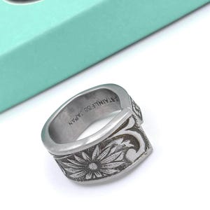 Vintage Daisy Patterned Spoon Ring