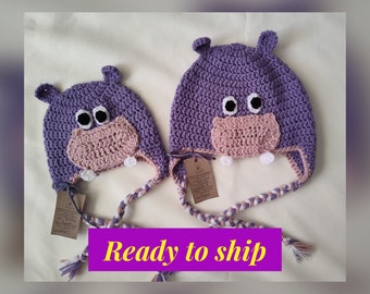 Gorro de hipopótamo de crochet: gorro morado con trenzas