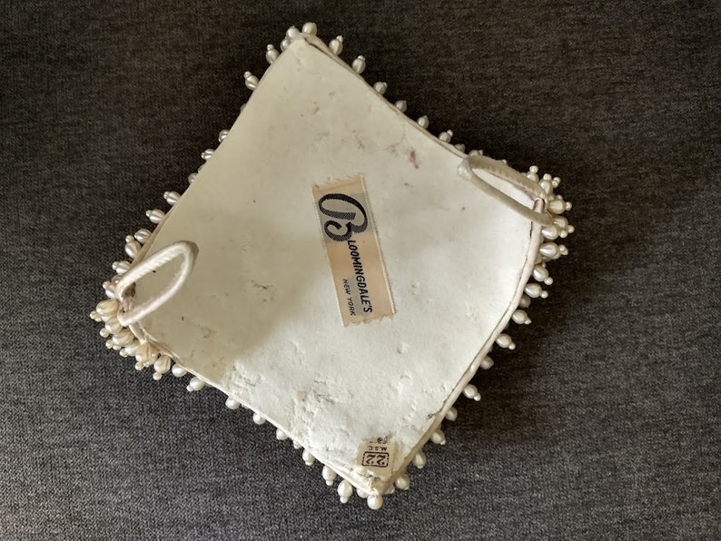 Beautiful Fascinator Lady's Hat 1950s/60s Pearl Beads Bloomingdales NY