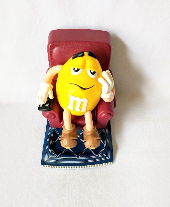 M&M Candy Dispenser Yellow Peanut in His Recliner With Bear 
