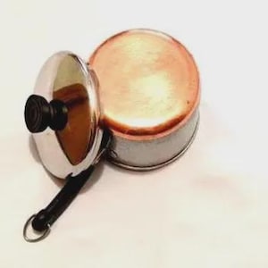 Revere Ware Pot  1.5 Quart Copper Bottom 1990s Pan with Lid