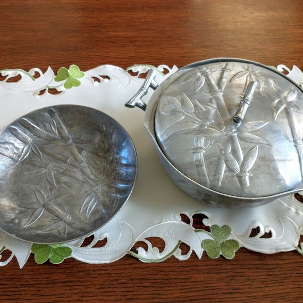 Vintage Everlast Forged Aluminum Casserole Dish  and Serving Bowl - Bamboo Pattern !