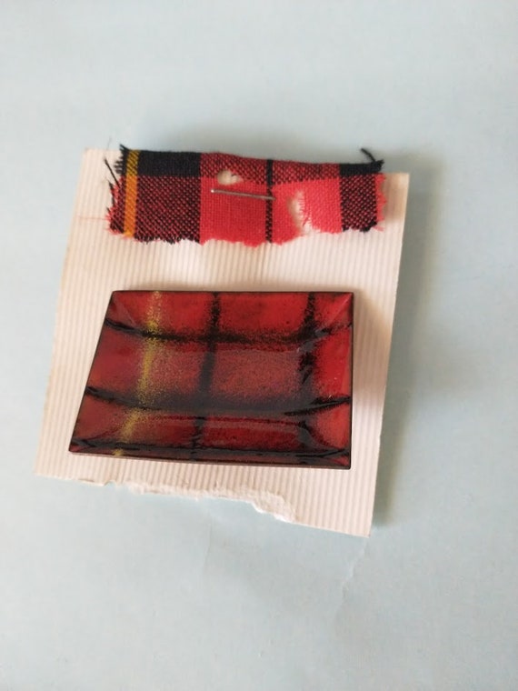 1950s Scottish Plaid Brooch Red, Black and Yellow  - image 1