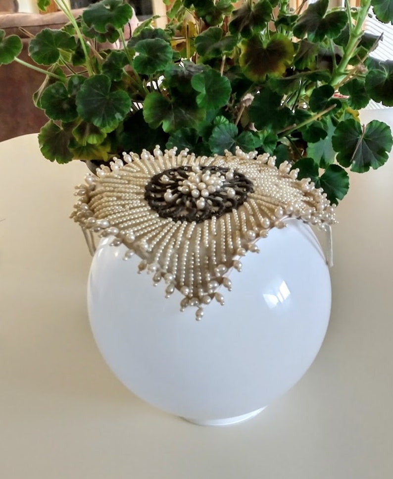 Beautiful Fascinator Lady's Hat 1950s/60s Pearl Beads Bloomingdales NY