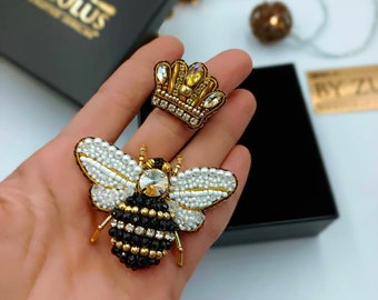Queen Bee Brooch, Bee Brooch with Crown, Brooch Set, Mother’s Day Gift, Bug Brooch, Crown Brooch