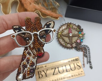 Giraffe Brooch, Funny Animal Pin, Big Glasses Giraffe Brooch, Gift For Her, Funny Giraffe Brooch For Mom Costume Accessory, handmade giraffe