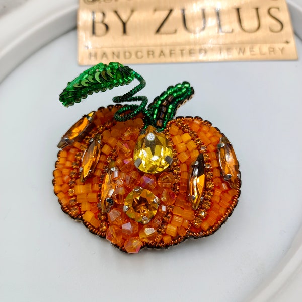 Broche de citrouille Cadeau de Thanksgiving pour son accessoire de tenue d’automne Cadeau d’épingle de citrouille orange pour maman Bijoux Perles Art Costume Accessoire