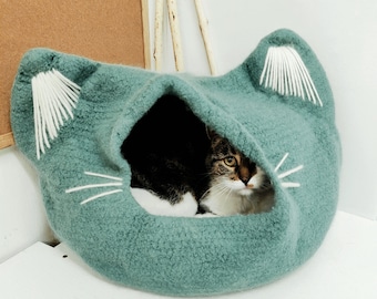 CROCHET PATTERN - The Four Seasons Cat Cave - Felted wool