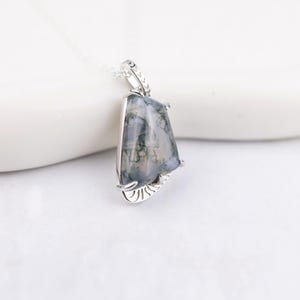 Silver Moss Agate Necklace, 925 Sterling Silver Moss Agate Pendant, Natural Moss Agate Necklace, Green Healing Necklace