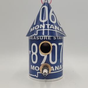 Montana license plate birdhouse
