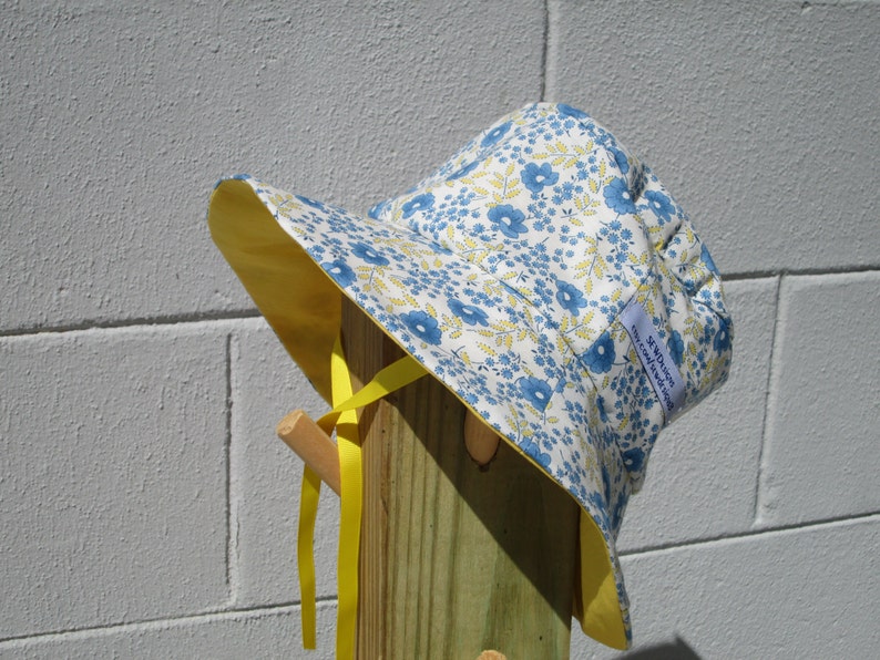 floral bucket hat with string