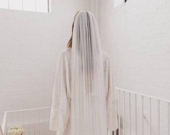 Pure Silk Tulle single tier veil, soft French silk tulle, raw cut edge, minimal veil, simple, traditional, classic, romantic, modern | LOVE