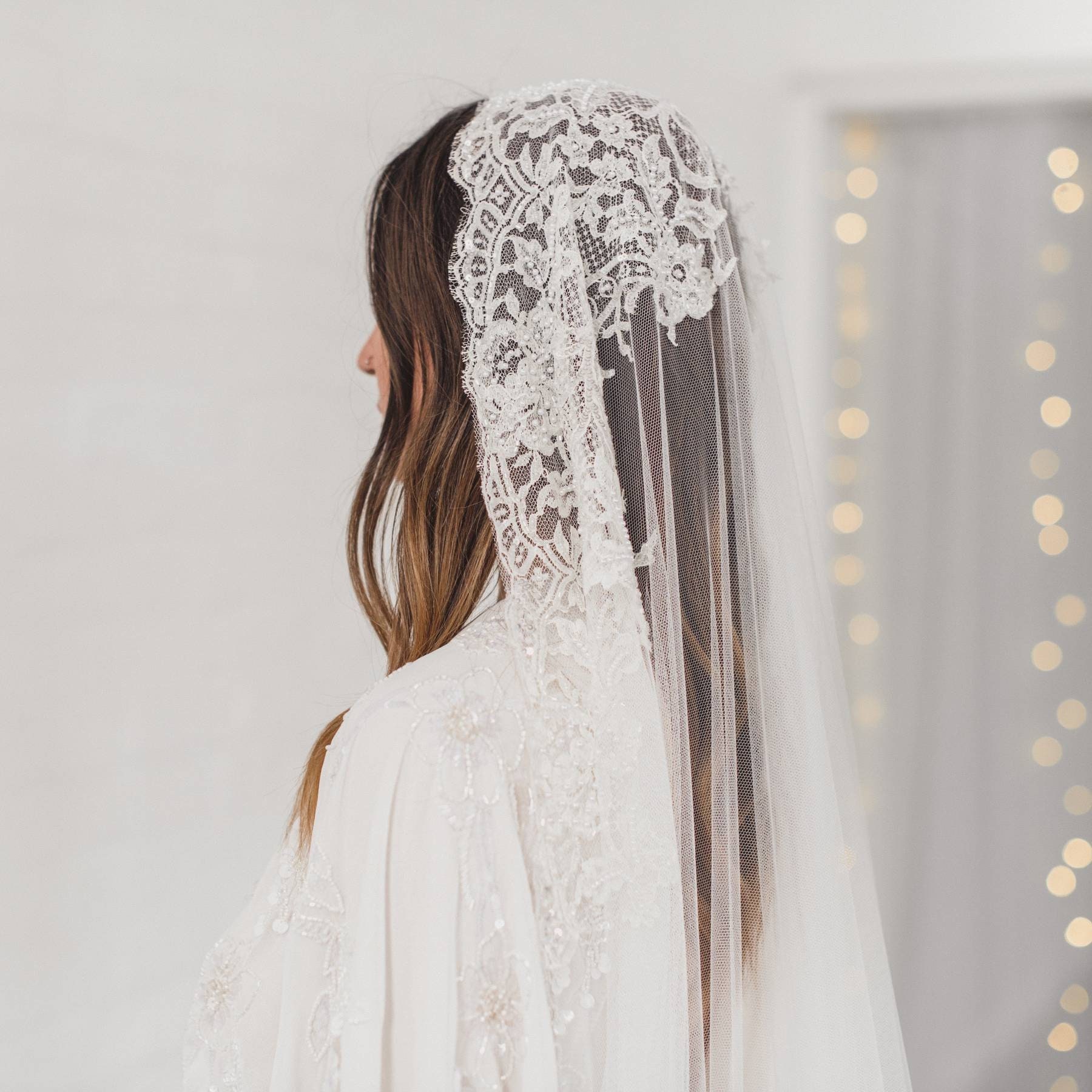 Silk Tulle Chantilly Lace Bridal Veil Kate Veil | Eden Luxe Bridal