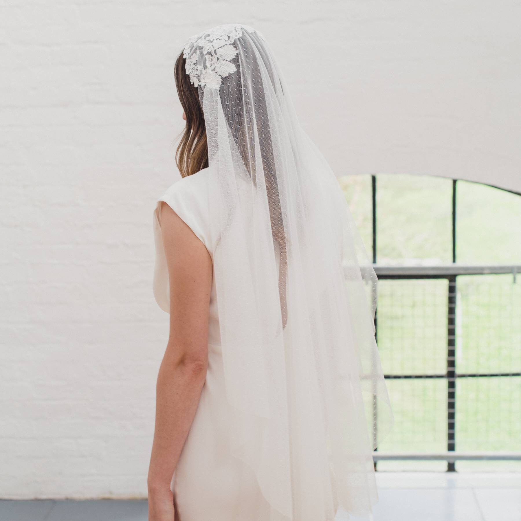 Floral Lace Juliet Cap Wedding Veil: Dotted Tulle Boho Bridal Veil Floral Lace Juliet Cap Wedding Veil: Dotted Tulle Boho Bridal Veil