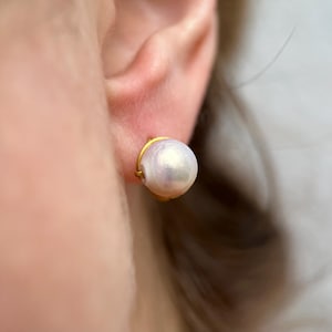A wonderful, rare 18th century ‘Queen Anne’ paste &#39;pearl&#39; SINGLE earring, circa 1740-50