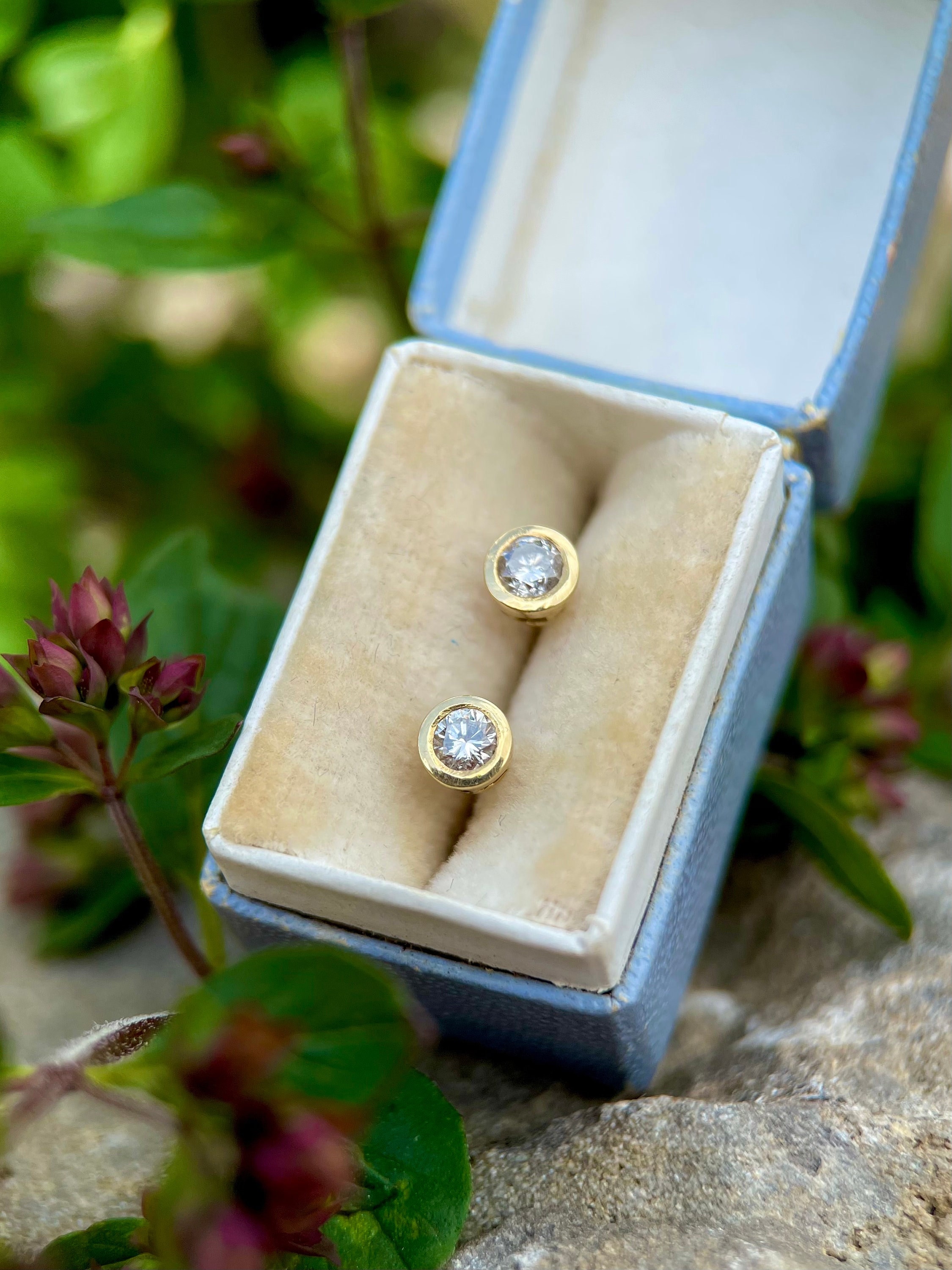 1970年代　ヴィンテージ18K ダイヤモンド　イアリング 1970年代ヴィンテージ18K ダイヤモンドイアリング