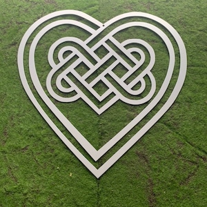 Celtic Heart Love Knot Trinity Knot Charm Eternal Love Irish Never Ending Love Friendship Triangle Knot Faith Loyalty Scottish Knot Gaelic Silver