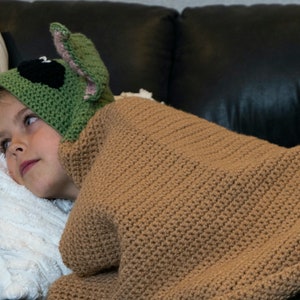 Baby Yoda Hooded Blanket Crochet Pattern image 7