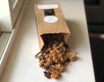 Healthy Cinnamon Raisin Granola | Food Gift for Family and Friends | Dairy Free and Nut Free Snack