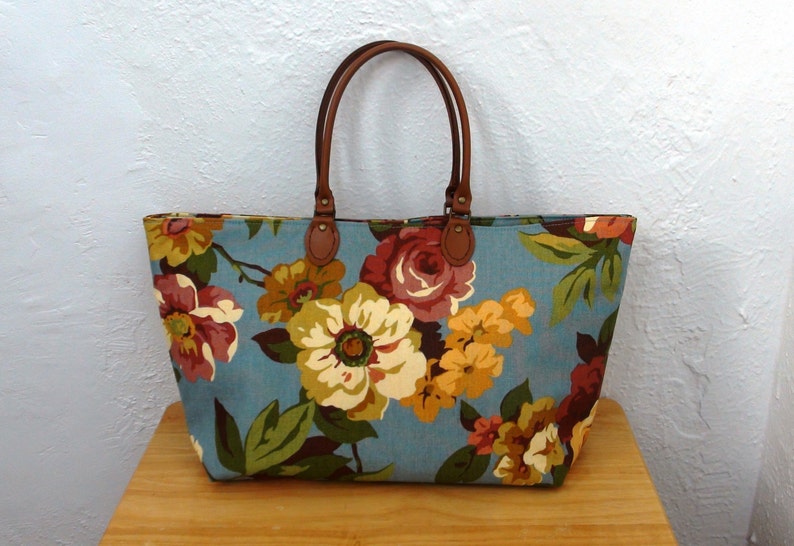 Flower 2-Way Tote Handbag in Blue