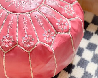 Moroccan pouf ottoman // round embroidery L // Baroque rose